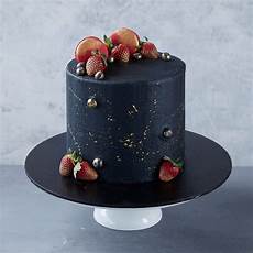 Black Profiterole Cake