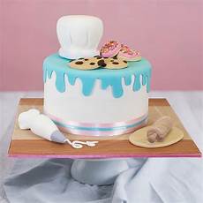 Black Profiterole Cake