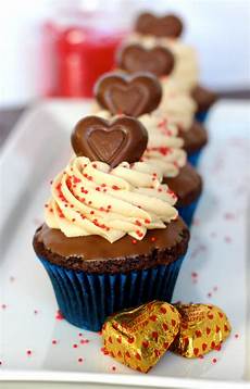 Cake Chocolate Biscuit Conveyor