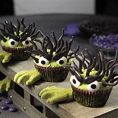 Cake Decorating Materials