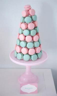Cake With Macaron
