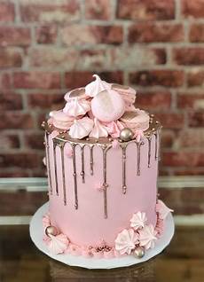 Cake With Macaron