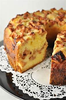 Caramel Sauce Cake