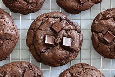 Chocolate Coated Chickpea