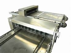 Chocolate Cutting Machine
