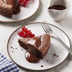 Chocolate Sauce Cake