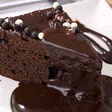 Chocolate Sauce Cake