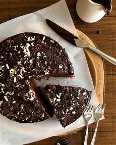 Chocolate Sauce Cake