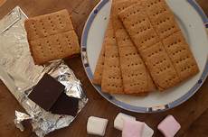 Marshmallow Sandwich Biscuit