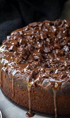 Muffin Cake With Orange Sauce