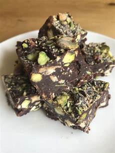 Pistachio Biscuits