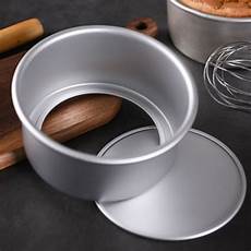 Round Cake Moulds
