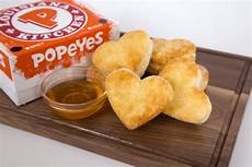 Round Cream Biscuit