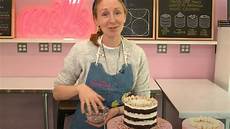 Round Tube Cake Pan