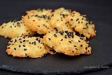 Sesame Biscuits