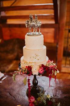 Vanilla Cake With Cream
