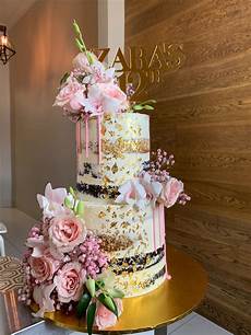 Vanilla Cake With Cream