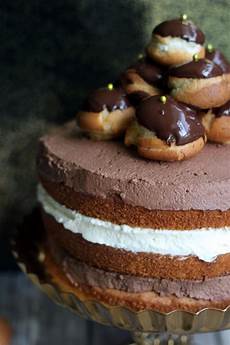 White Profiterole Cake